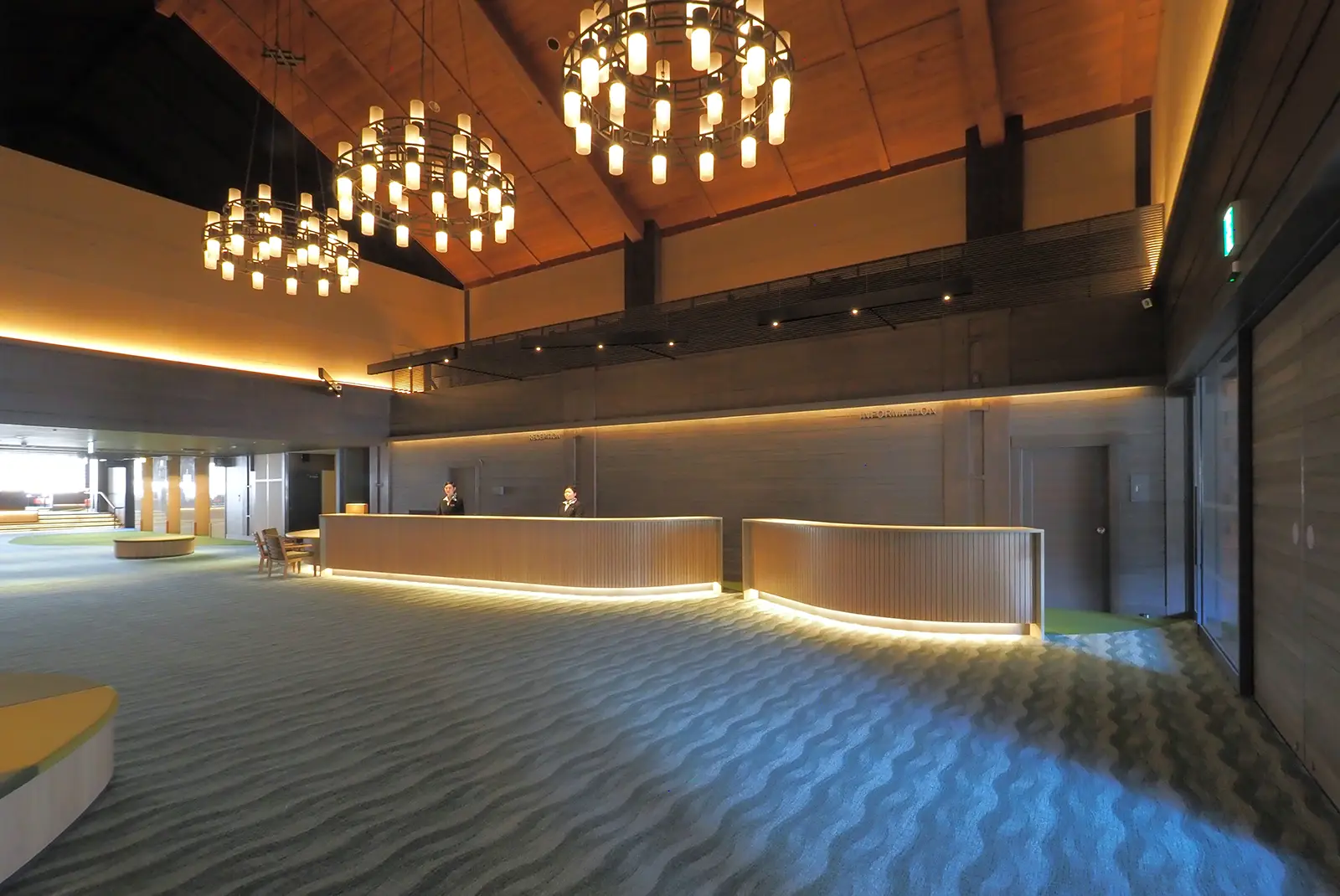 奥入瀬渓流ホテル パブリックスペースデザイン1の写真 2