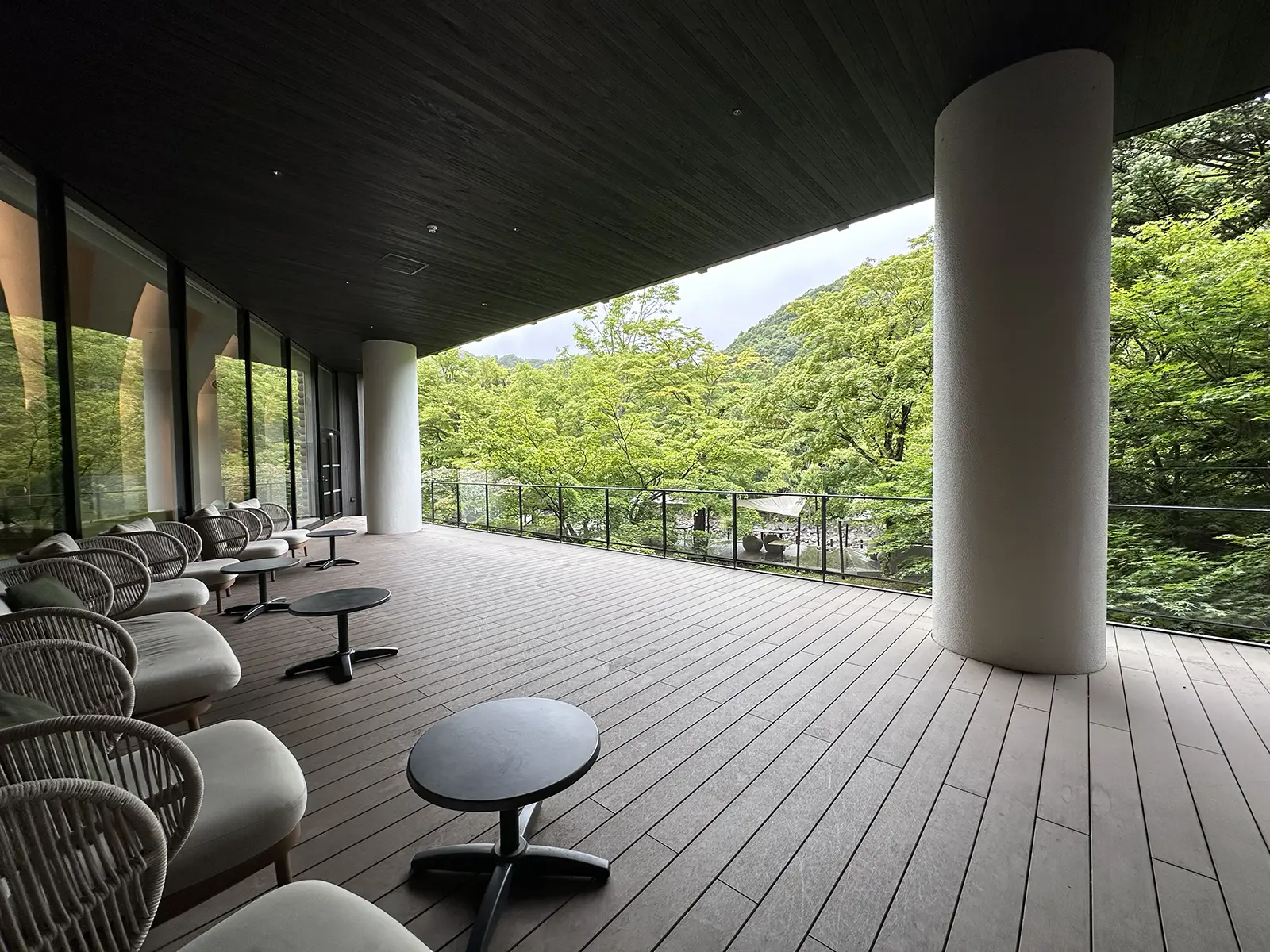 奥入瀬渓流ホテル パブリックスペースデザイン  13