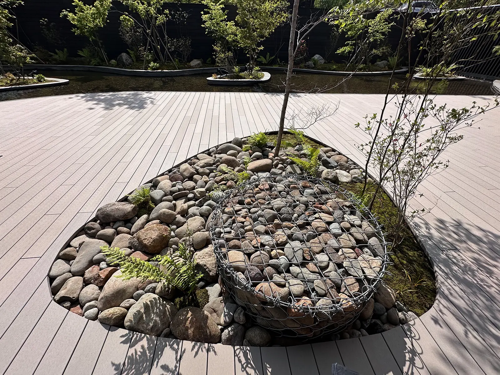 奥入瀬渓流ホテル パブリックスペースデザイン4の写真 6