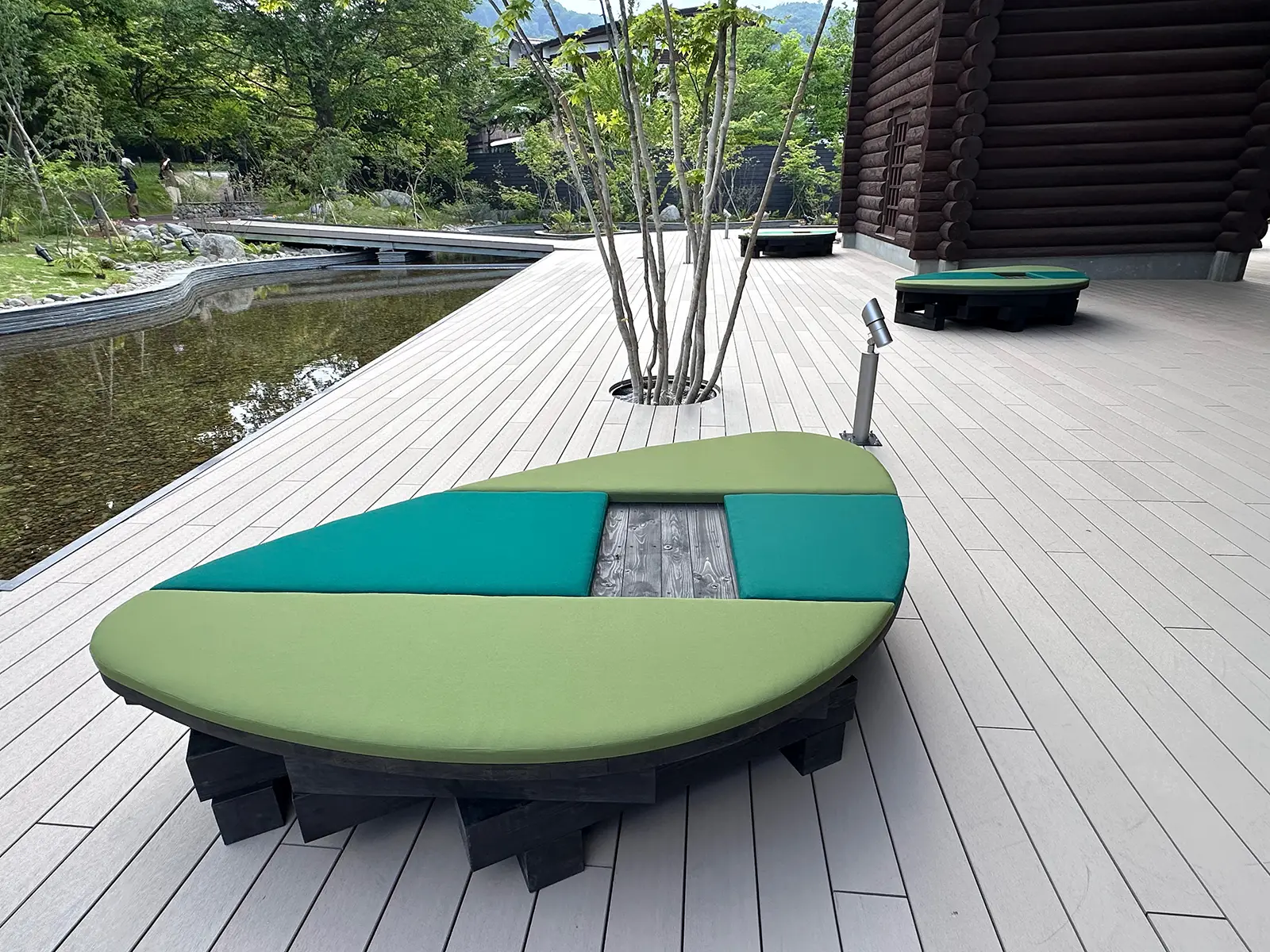 奥入瀬渓流ホテル パブリックスペースデザイン4の写真 7