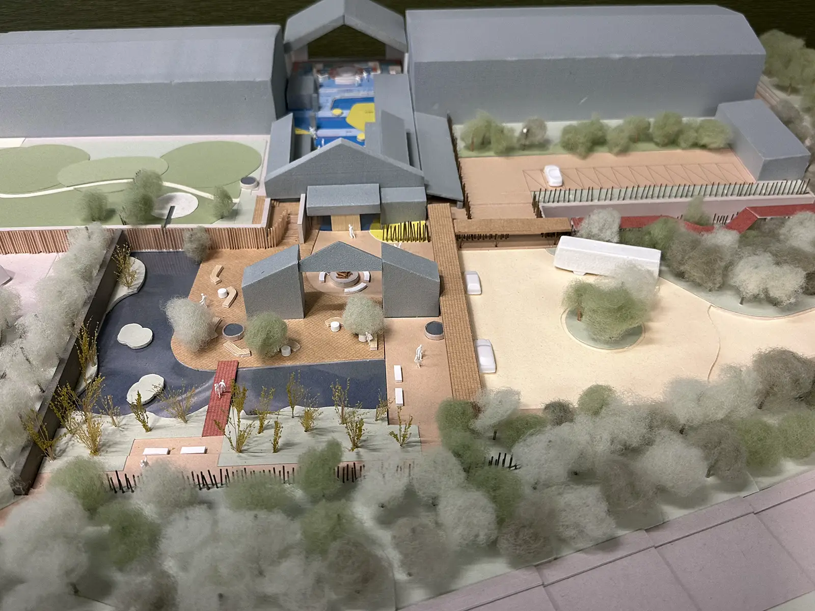 奥入瀬渓流ホテル パブリックスペースデザイン4の写真 11