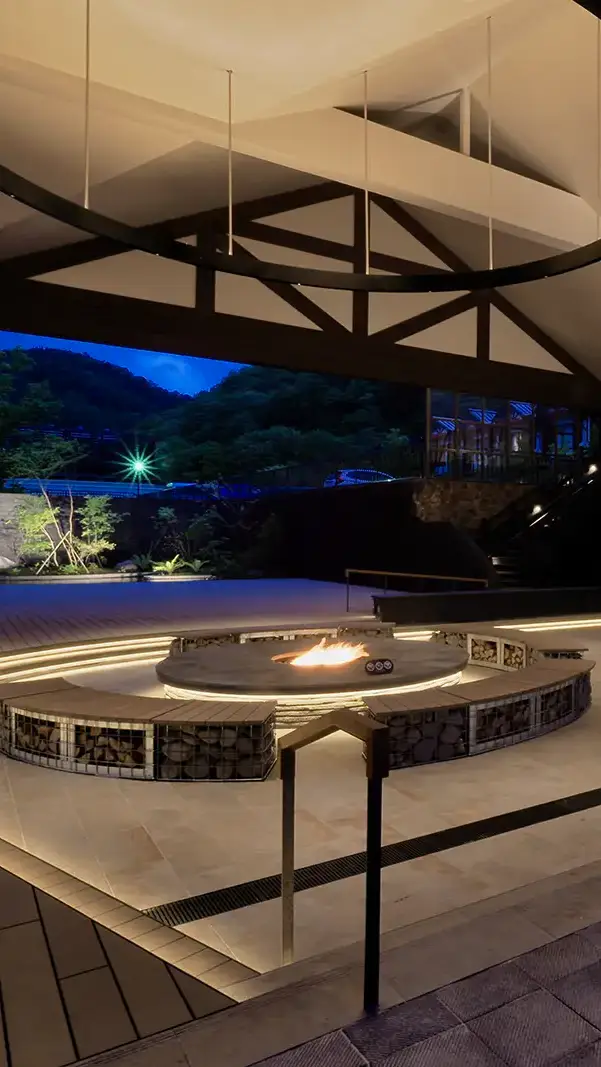 奥入瀬渓流ホテル パブリックスペースデザイン 4の写真