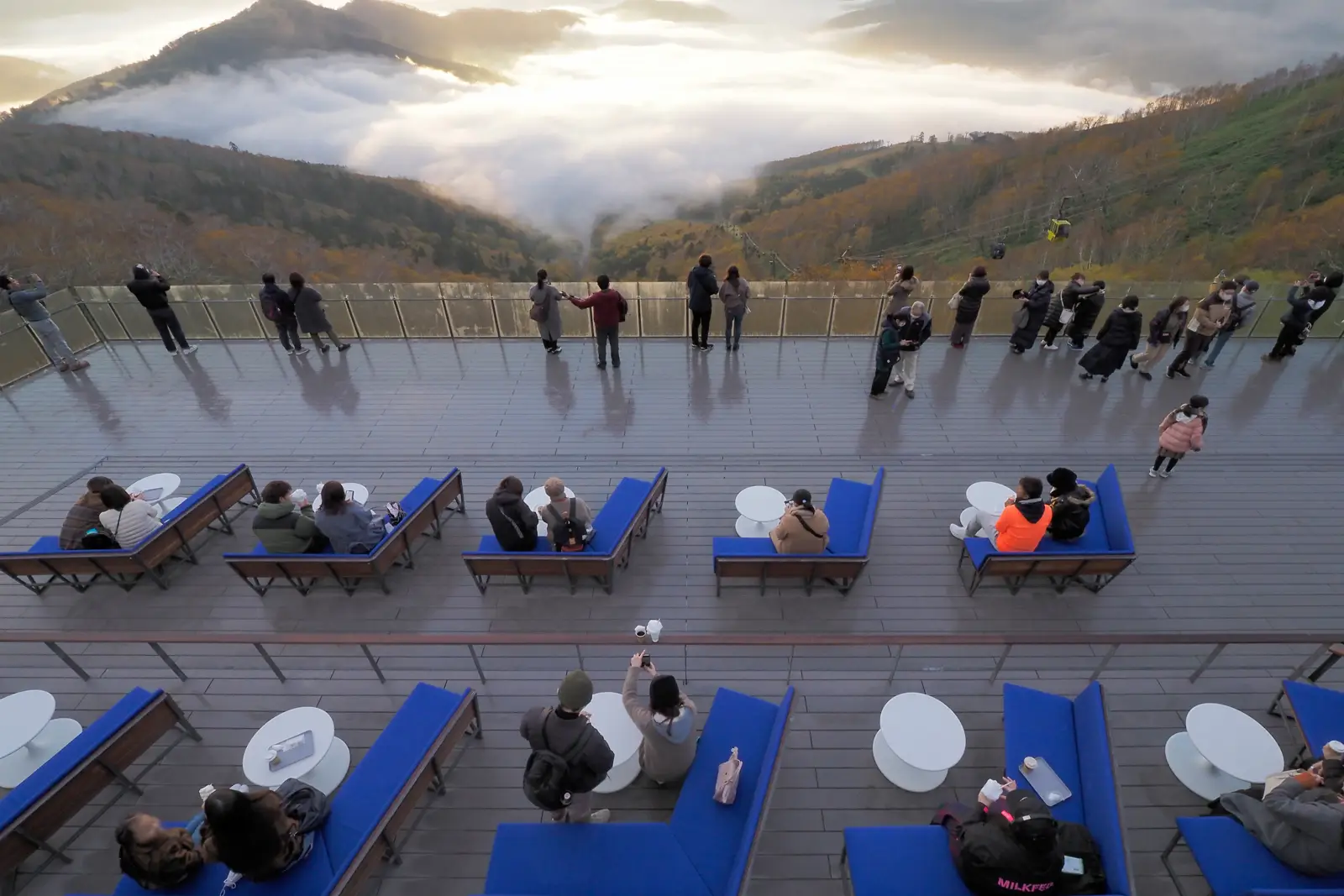 トマムリゾート雲海テラス: 新デッキテラス「雲cafe」の写真 16